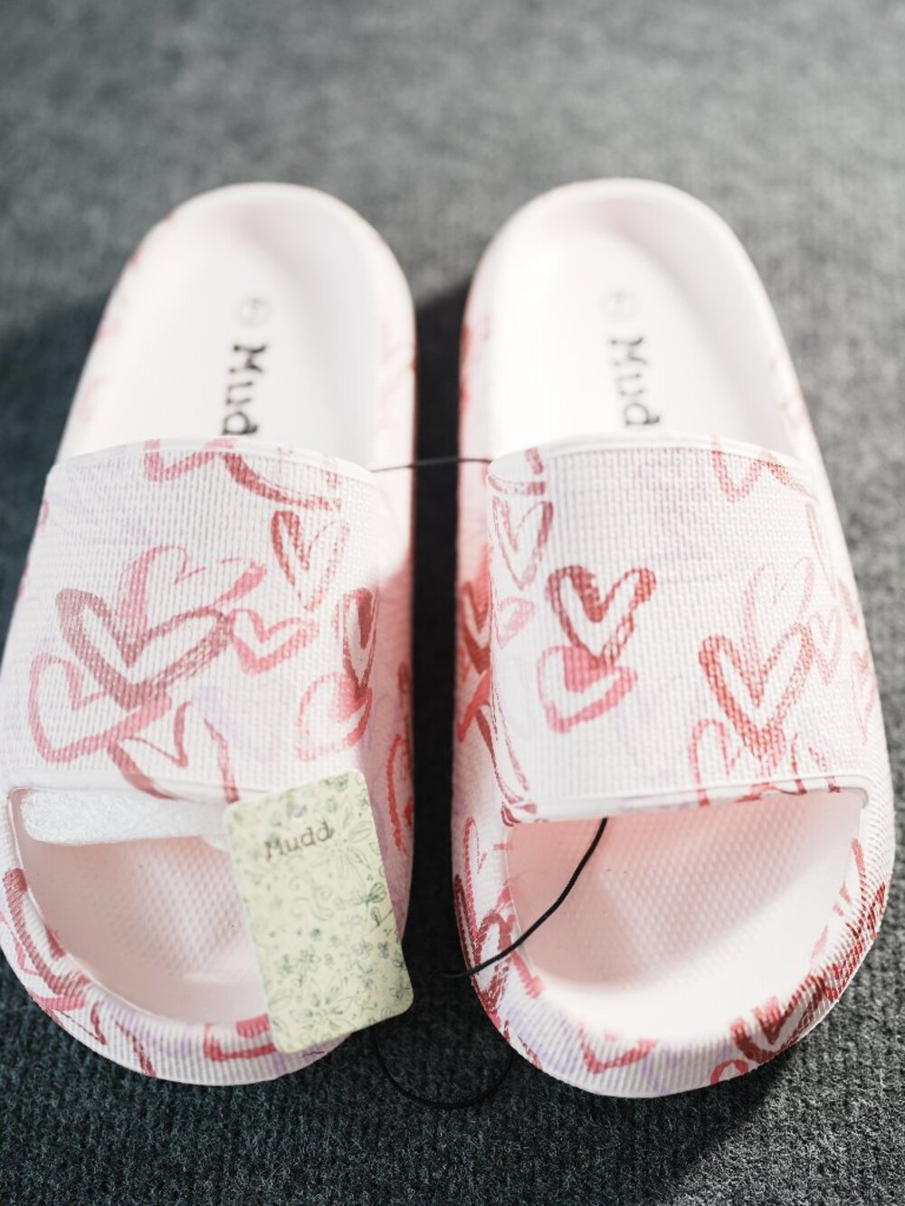 Women Mudd Pink Heart Print Cloud Slide For Summer - Size 7 (NWT)